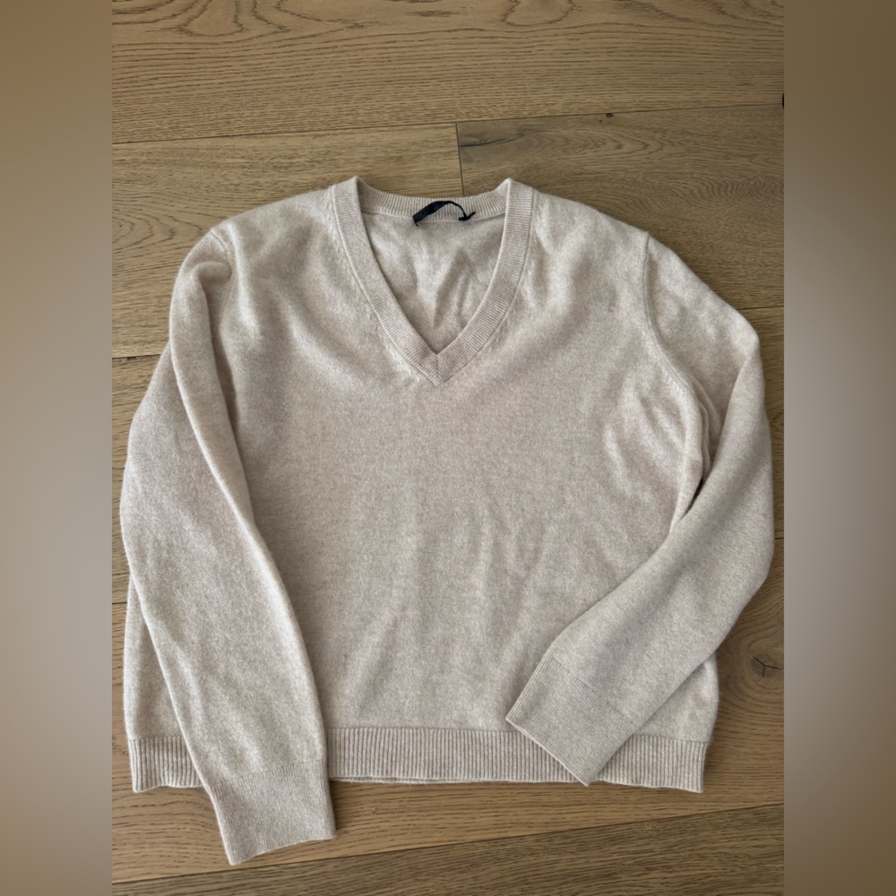 Jenni Kayne Flynn sweater size medium EUC